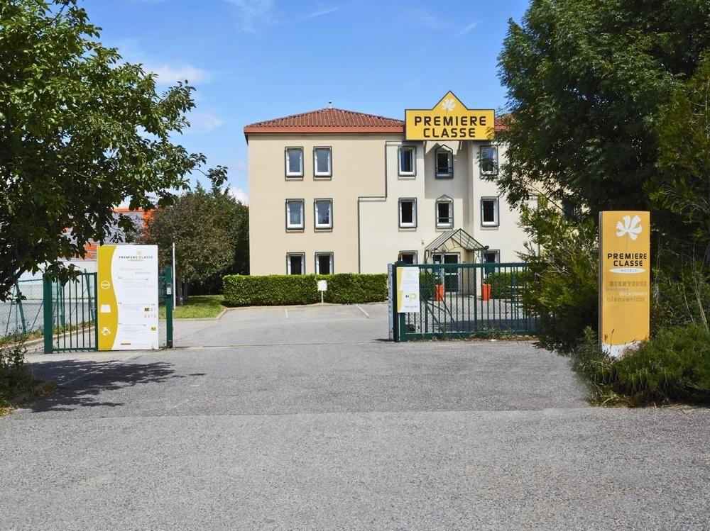 Hotel F1 Lyon Genay Massieux Esterno foto