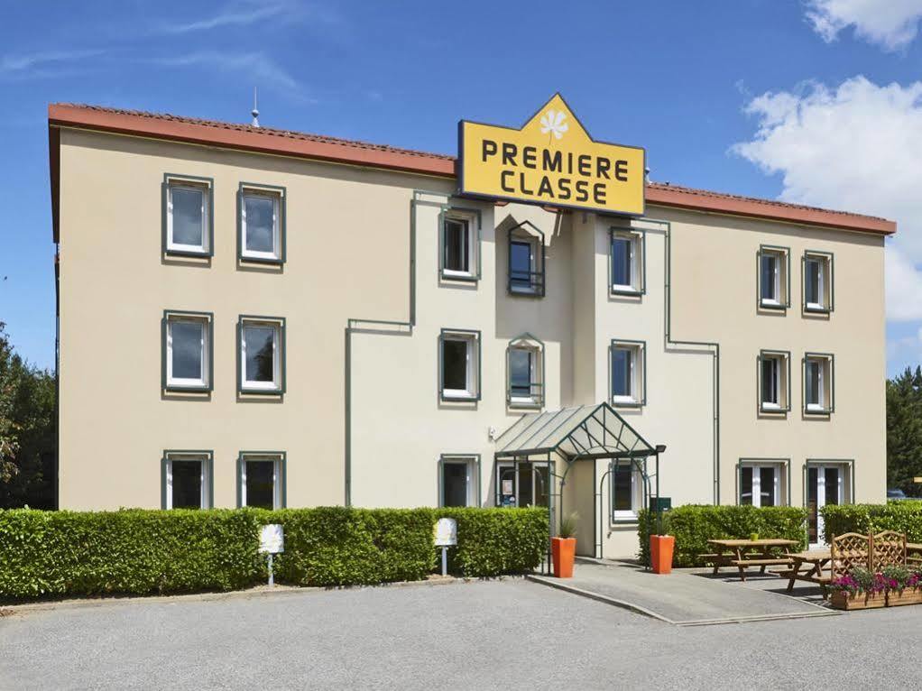 Hotel F1 Lyon Genay Massieux Esterno foto